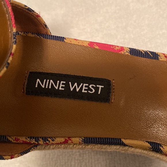 Nine West Aztec Style Wedges…size 10 1/2 M - Picture 6 of 8
